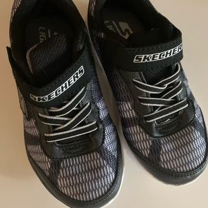 Brand New toddler  Sketchers Gym shoes